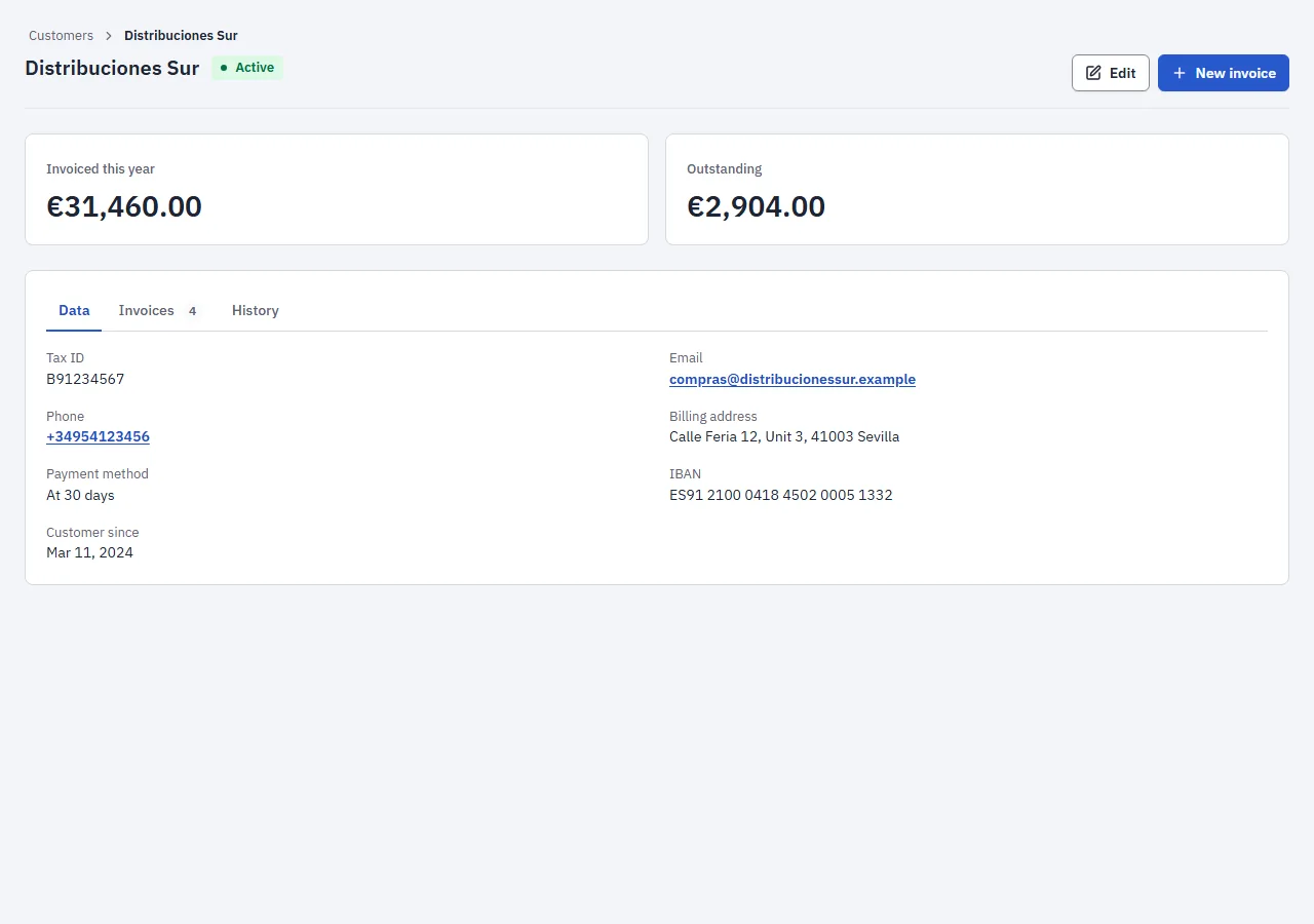Screenshot of the "Customer record" block in the light theme